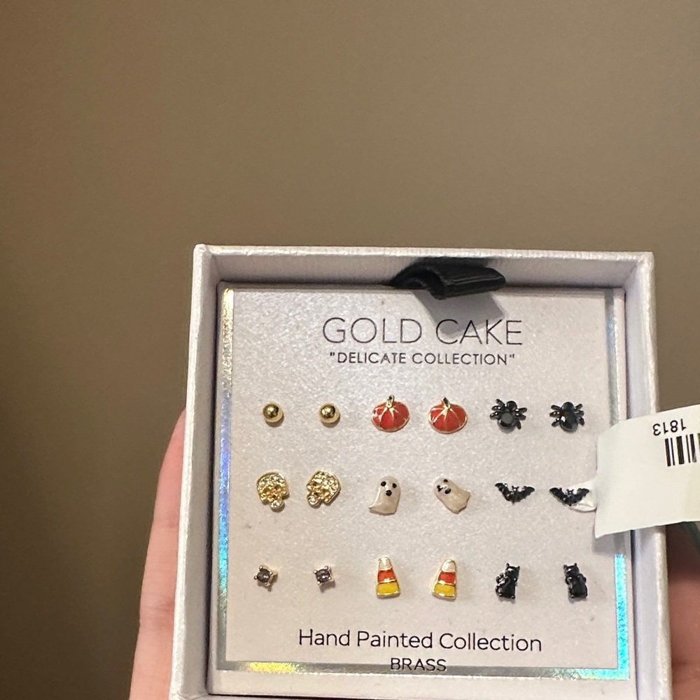 Gold Cake Hand Painted Earrings Set